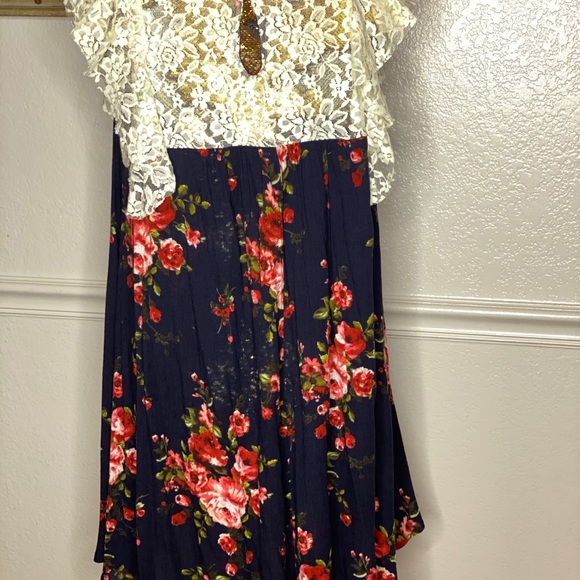 Imager boutique mini dress. Size large - Picture 2 of 3